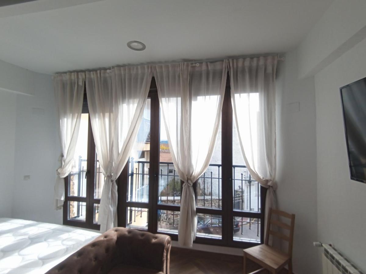Apartamento De Lujo En La Sierra Becerril de la Sierra Esterno foto